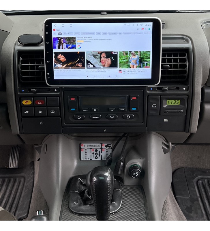 Land Rover Discovery | Car Tablet | Audio Elite