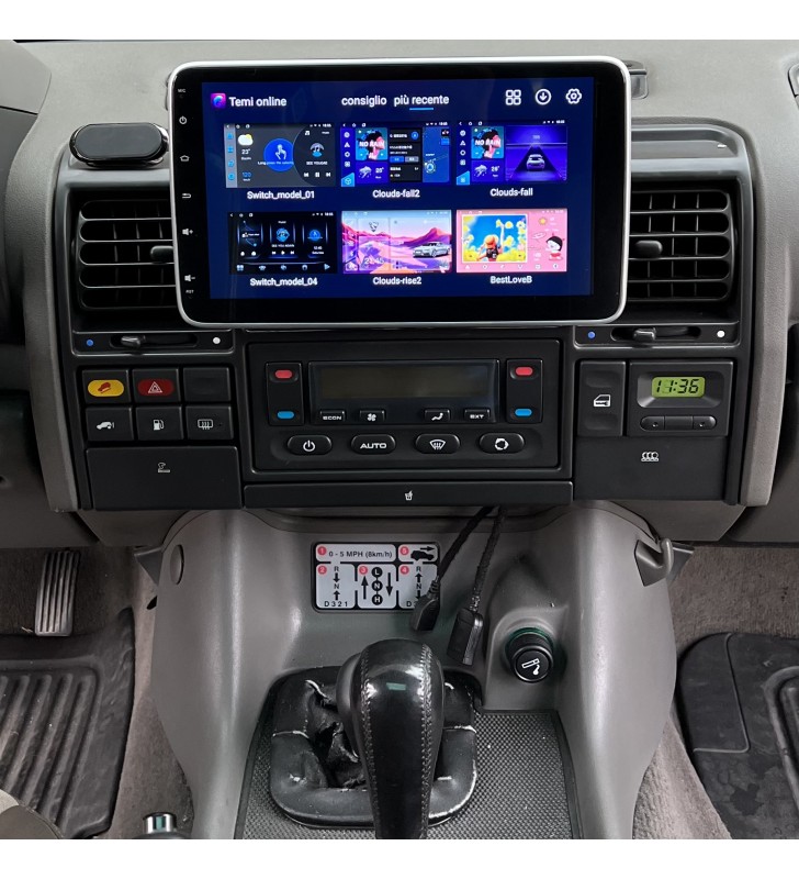 Land Rover Discovery | Car Tablet | Audio Elite