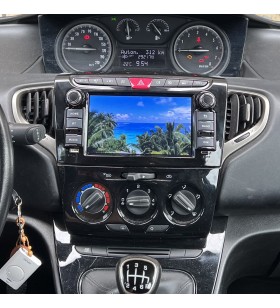 Android Apple Car Lancia Y