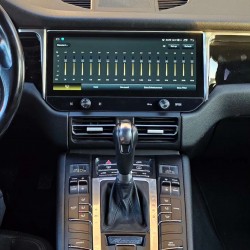 Android Apple Car  Porsche Macan