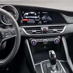 Android Apple Car Alfa Romeo Giulia