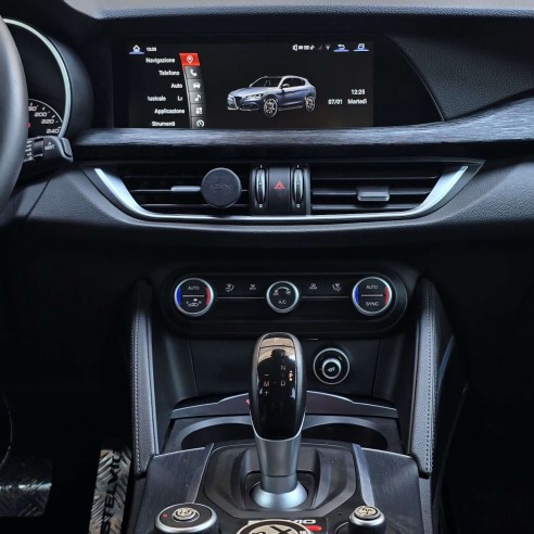 Android Apple Car Alfa Romeo Stelvio