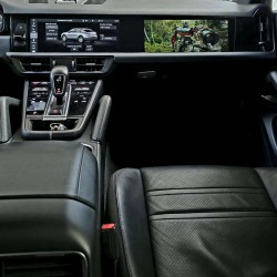 Android Apple Car  Porsche Cayenne