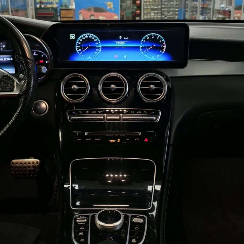 Android Apple Car Mercedes Glc