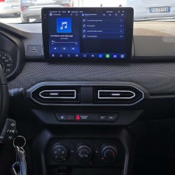 Android Apple Car Dacia Sandero