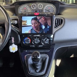 Android Apple Car Lancia Y