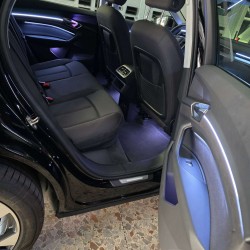 Kit Ambient Light dinamico dedicato Audi Q8 2018–2022